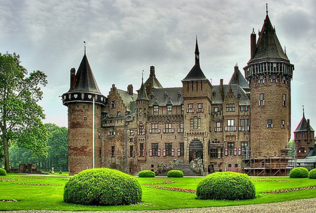 De-Haar-Castle.jpg