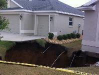 villages-sinkhole-close-up-041914.jpg