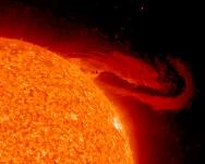 sunprominence_304erupt_crop800.jpg